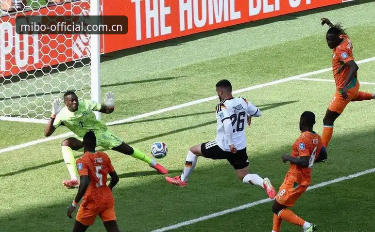 德国队2-1逆转科特迪瓦的3个关键转折点——米博体育用户王先生的真实观赛笔记